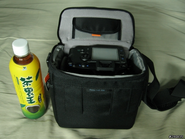 Lowepro REZO 140 AW 一機一鏡的小相機包