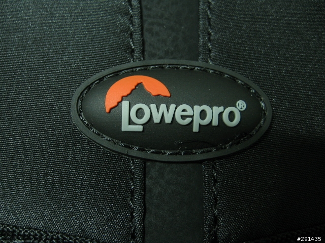 Lowepro REZO 140 AW 一機一鏡的小相機包
