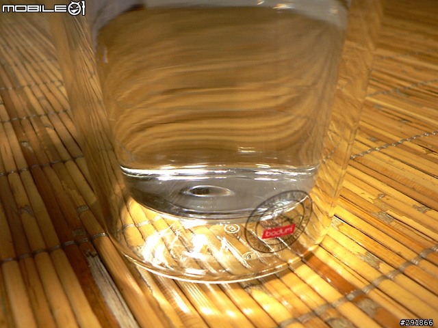 熱水不燙手,冰水不濕手的bodum雙層玻璃咖啡杯