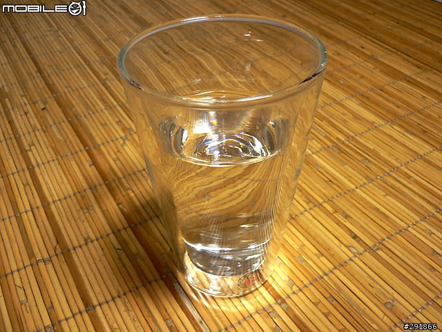 熱水不燙手,冰水不濕手的bodum雙層玻璃咖啡杯