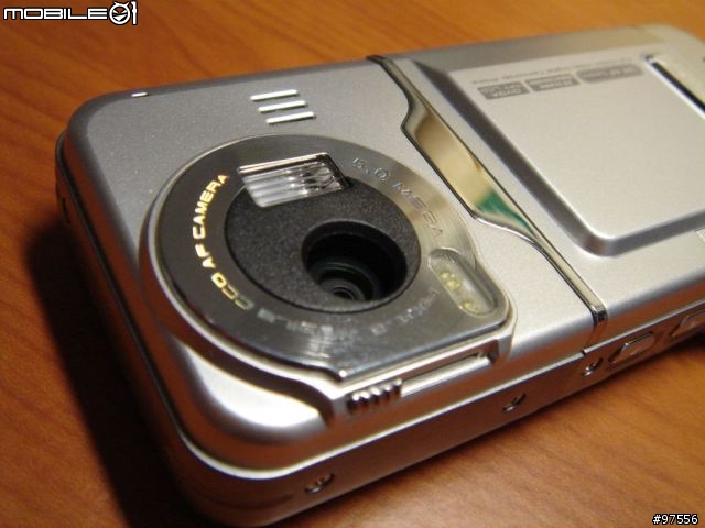 (分享)陽剛味十足的LG kg920(含照相測試with sony M2)