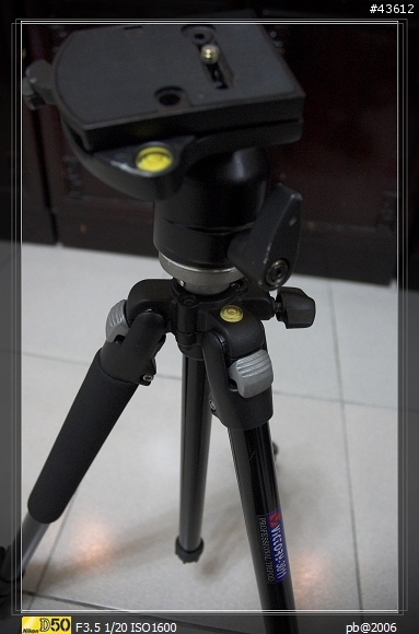 正廠與仿冒廠的結合,Victory 3011B+Manfrotto 804RC2 三向雲台