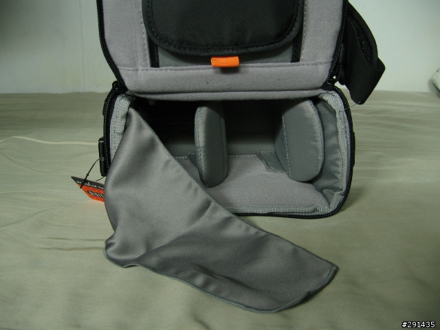 Lowepro REZO 140 AW 一機一鏡的小相機包