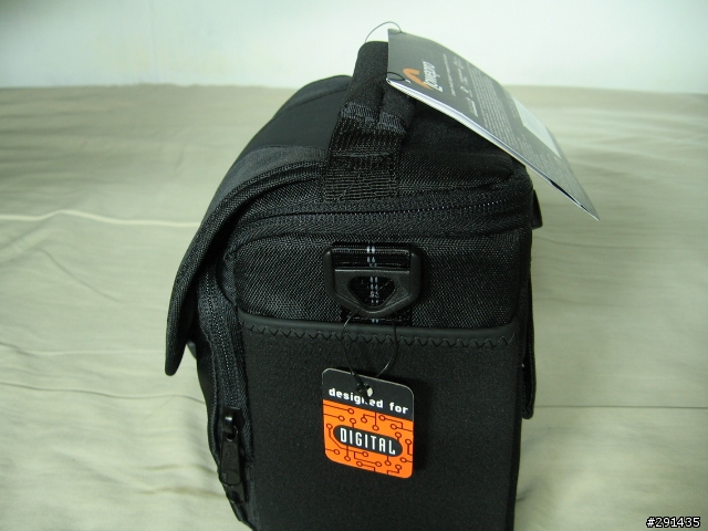 Lowepro REZO 140 AW 一機一鏡的小相機包