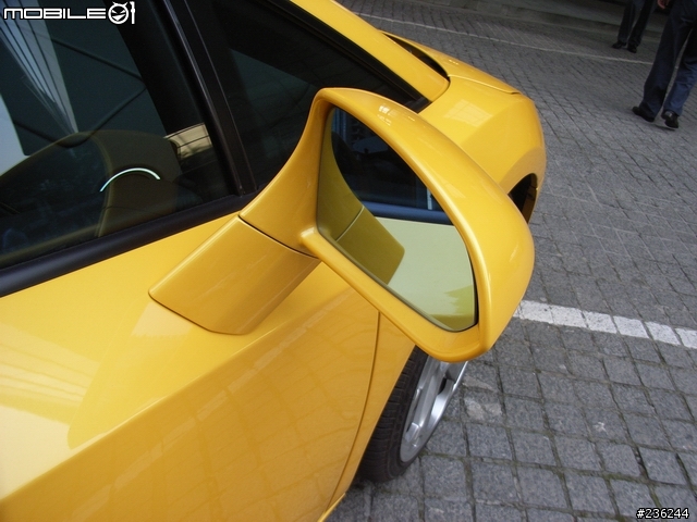 上海新天地巧遇Lamborghini