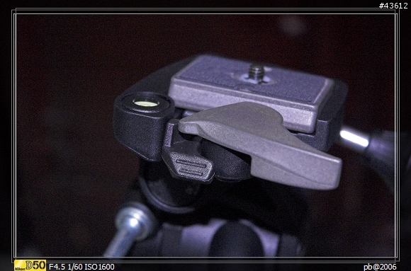 正廠與仿冒廠的結合,Victory 3011B+Manfrotto 804RC2 三向雲台