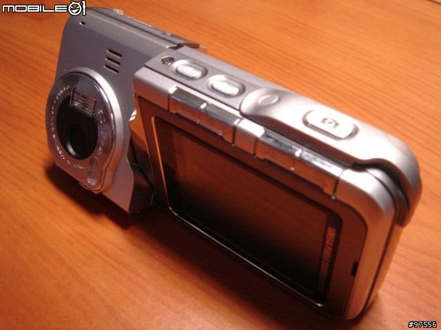 (分享)陽剛味十足的LG kg920(含照相測試with sony M2)