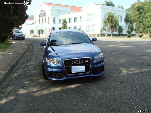 AUDI A4 AVANT 2.0T FSI + CARACTERE空力套件 + RS4內裝套件 = 小辣妹