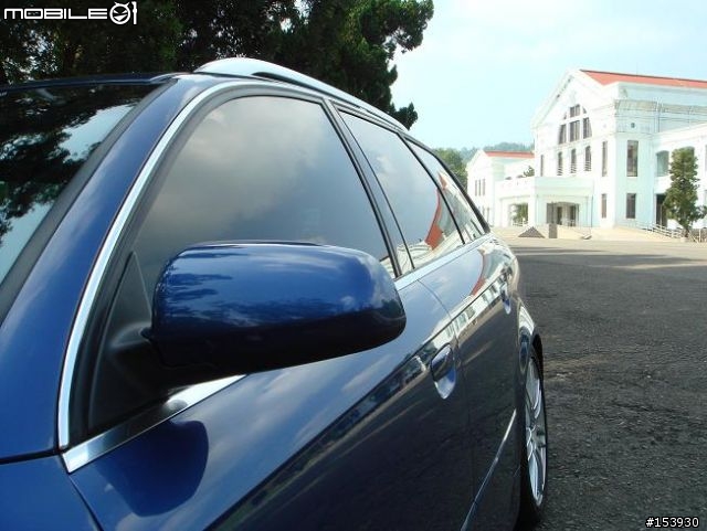 AUDI A4 AVANT 2.0T FSI + CARACTERE空力套件 + RS4內裝套件 = 小辣妹