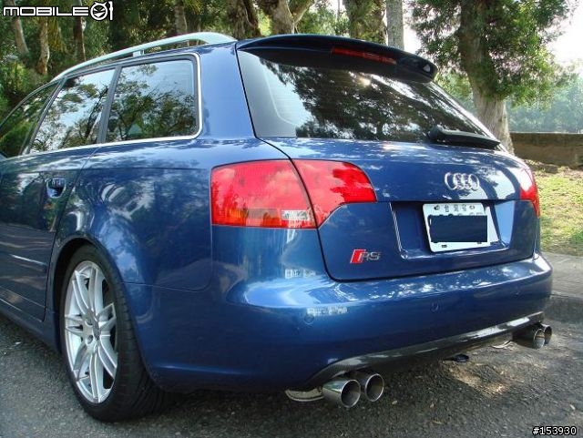 AUDI A4 AVANT 2.0T FSI + CARACTERE空力套件 + RS4內裝套件 = 小辣妹