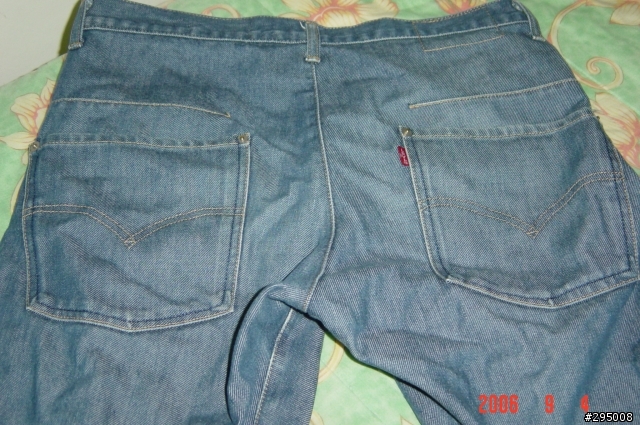 Levis engineered jeans-regular 牛仔褲的跨時代之作---立體剪裁牛仔褲