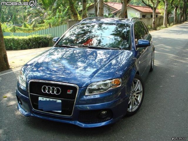 AUDI A4 AVANT 2.0T FSI + CARACTERE空力套件 + RS4內裝套件 = 小辣妹