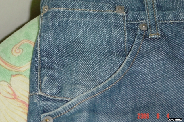 Levis engineered jeans-regular 牛仔褲的跨時代之作---立體剪裁牛仔褲