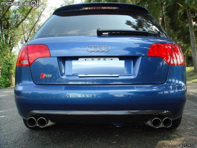 AUDI A4 AVANT 2.0T FSI + CARACTERE空力套件 + RS4內裝套件 = 小辣妹