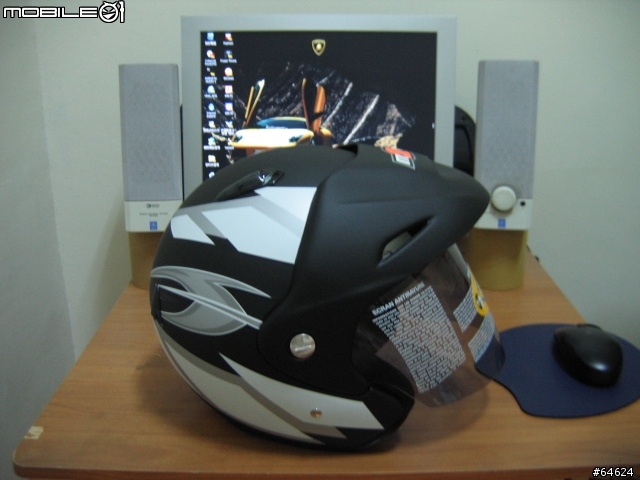 人生的第一頂 3/4安全帽 M2R SP-333...下一頂會更好