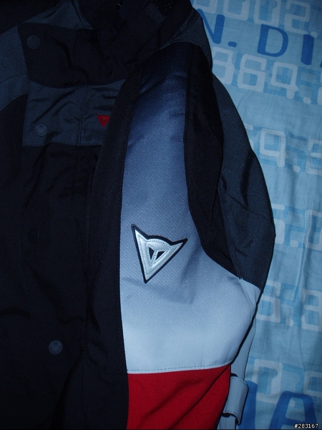 【分享】Dainese G.STRATOJET D-Dry,(番外篇:被認為是假的…)