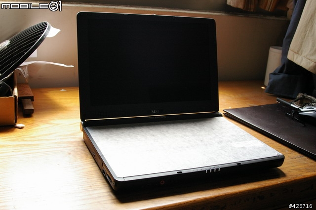我的黑色鐵便當---MSI S270B