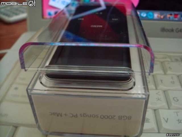 【分享】New iPod nano+New iPod USB Power Adapter