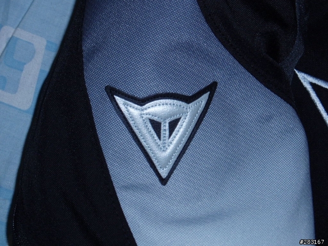 【分享】Dainese G.STRATOJET D-Dry,(番外篇:被認為是假的…)