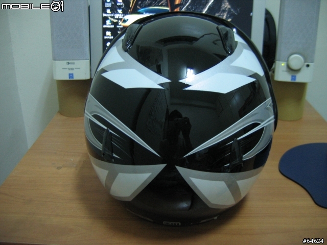 人生的第一頂 3/4安全帽 M2R SP-333...下一頂會更好