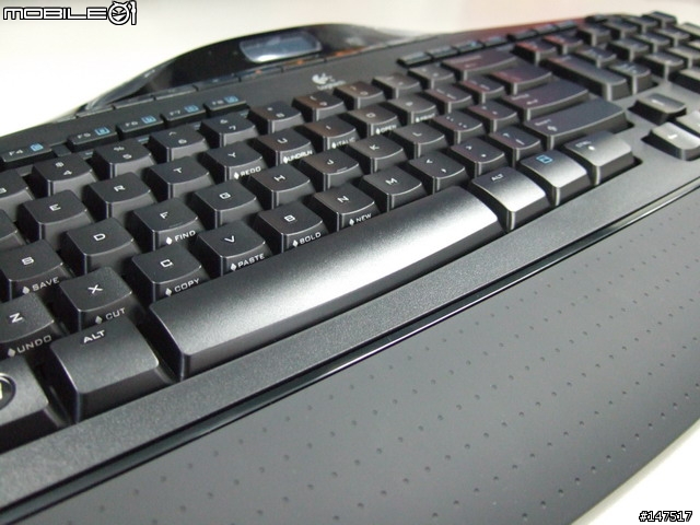 羅技Logitech MX3200無線鍵鼠組開箱照