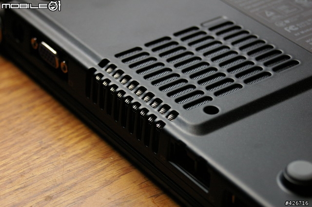 我的黑色鐵便當---MSI S270B
