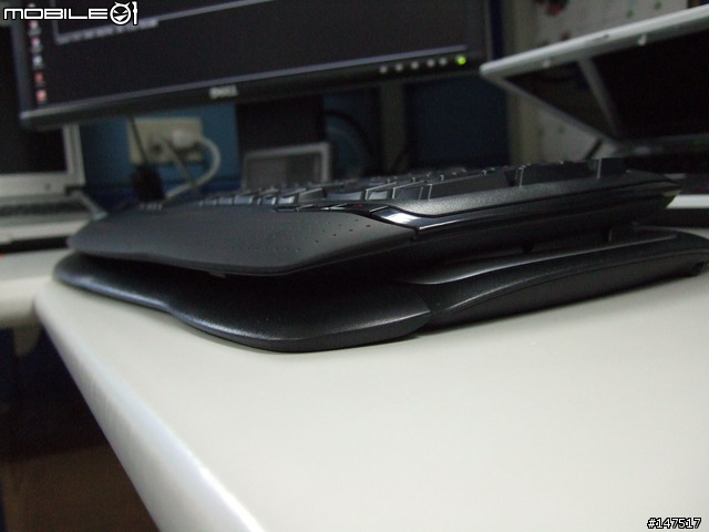 羅技Logitech MX3200無線鍵鼠組開箱照