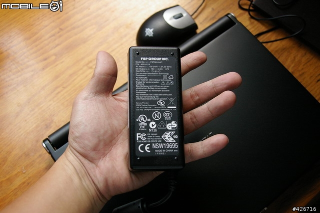 我的黑色鐵便當---MSI S270B