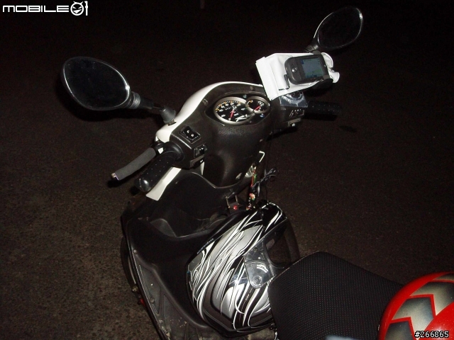 DIY汽車壞車架變身機車PDA GPS防水車架