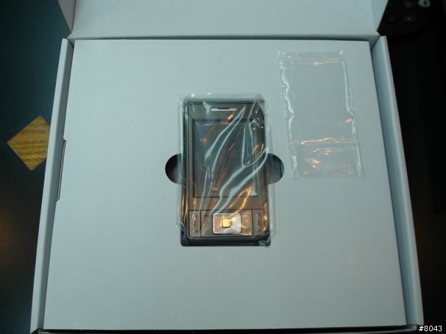 熱騰騰 ASUS P535 開箱照