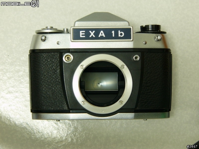 小巧(嗎?)可愛的小精靈............Ihagee EXA-1b