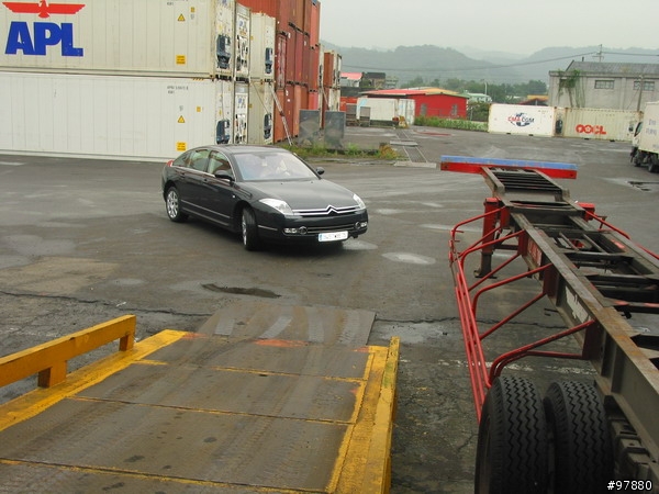 總代理不賣車自力救濟 ~代辦進口亞洲第一輛CITROEN旗艦C6(可以看圖了)