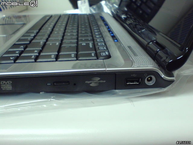 HP DV-6137 開箱照 (圖多)