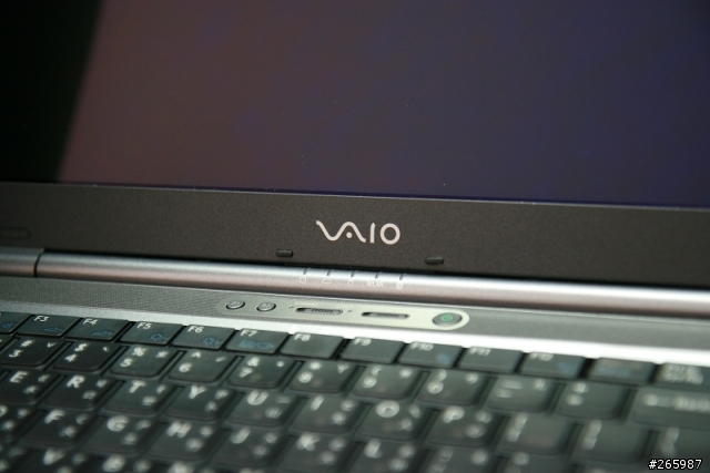 勸敗分享- Sony Vaio SZ36