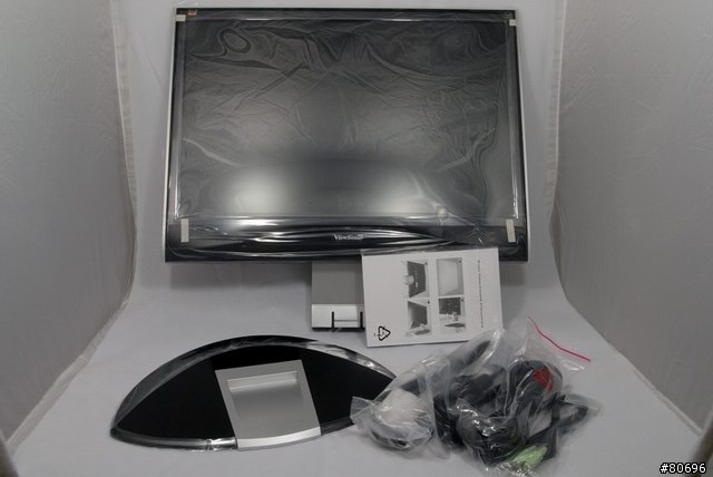狼仔的第一部鳥螢幕-Viewsonic VX2235WM開箱