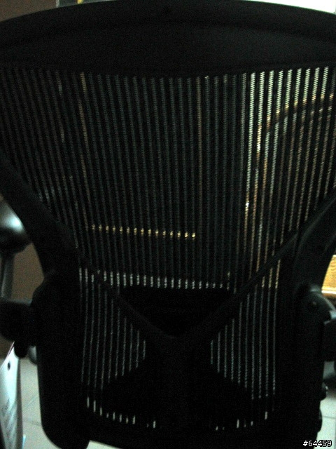 Herman Miller Aeron Chair 入手心得勸敗文