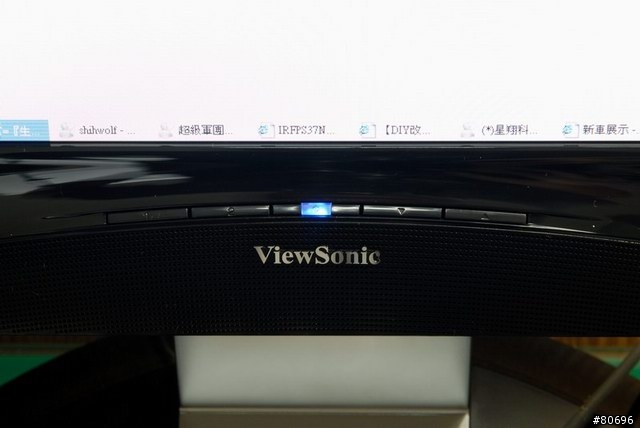 狼仔的第一部鳥螢幕-Viewsonic VX2235WM開箱