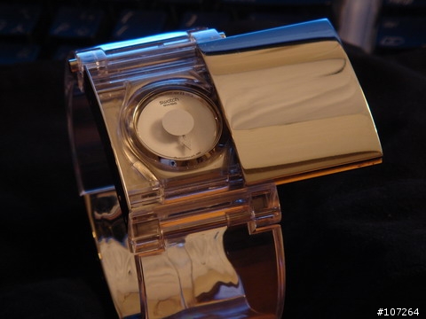 Swatch 很多年前買的冰塊錶…