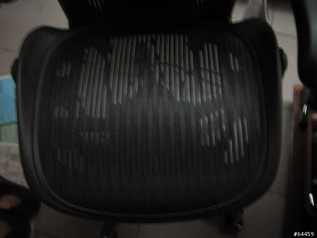Herman Miller Aeron Chair 入手心得勸敗文