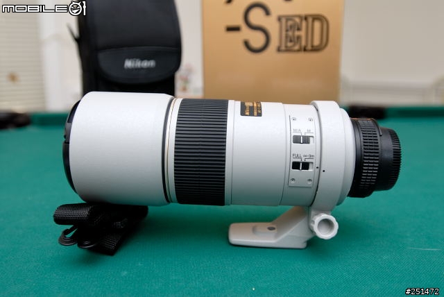 正式踏入 300mm 的里程碑,Nikon AF-S Nikkor 300mm f/4 D IF-ED