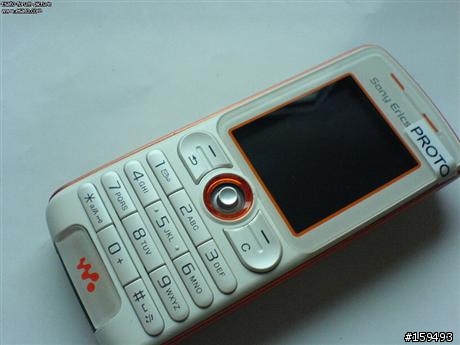 SE W880i & W200i 偷窺間諜照