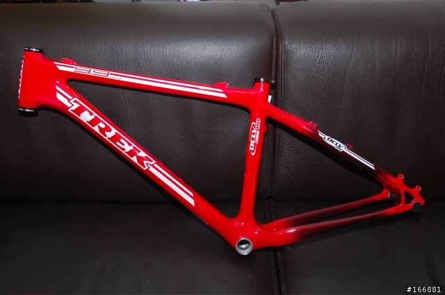 <開箱文>慶祝自行車開版- 再來一款MTB逸品- TREK Elite 9.9