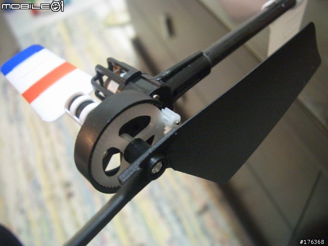 【開箱】300 SCHWEIZER 601充電遙控直昇機