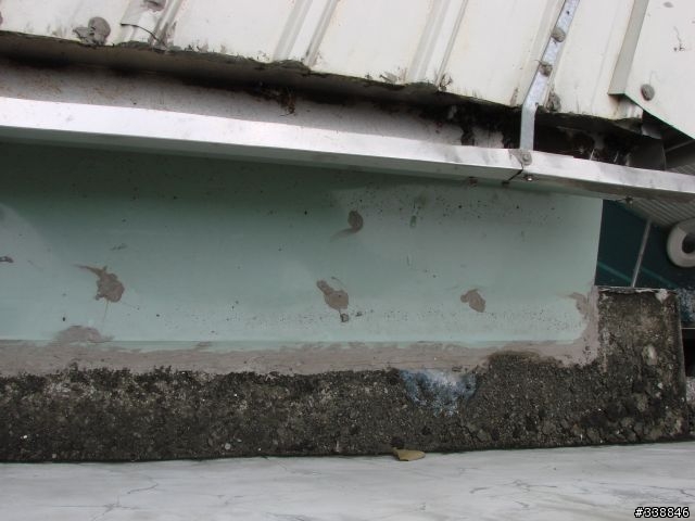 請教法律問題~~此建築物是否涉及違建呢?