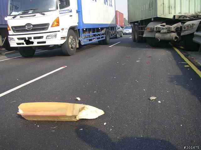 分享我在高速公路被卡車撞的經驗