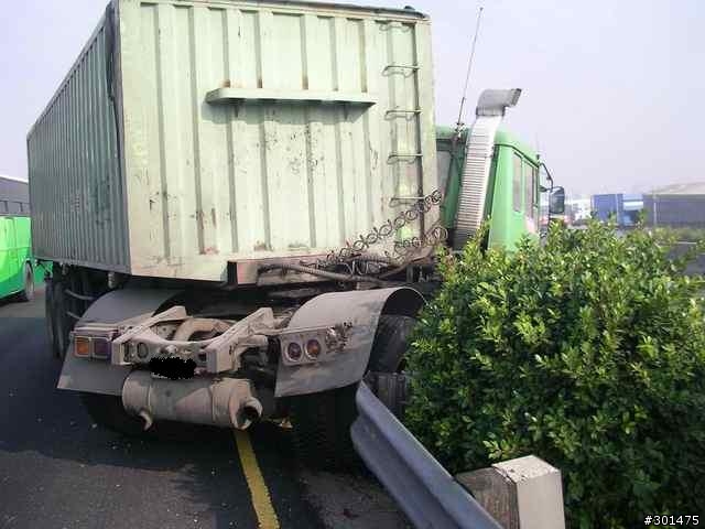 分享我在高速公路被卡車撞的經驗