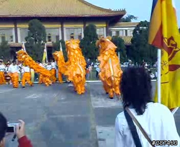 N73錄的影片顏色會一直飄 有人跟我一樣嗎???