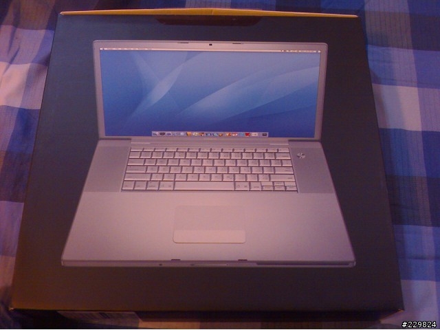 *~開箱分享~*夢幻中的夢幻之17吋 a "Apple Mac Book Pro"