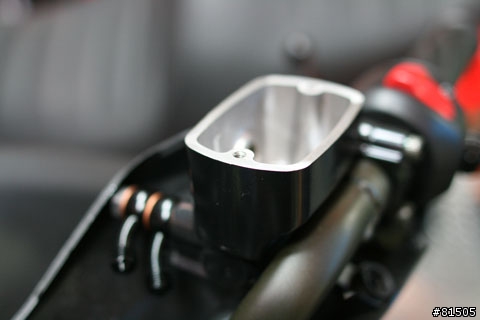 YAMAHA T-MAX500煞車升級改裝