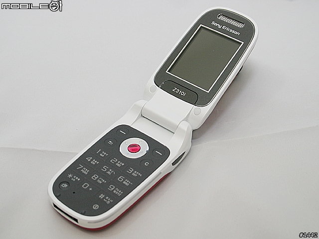 時尚魔鏡再現！夜店Clubbing新配備－Sony Ericsson Z310i